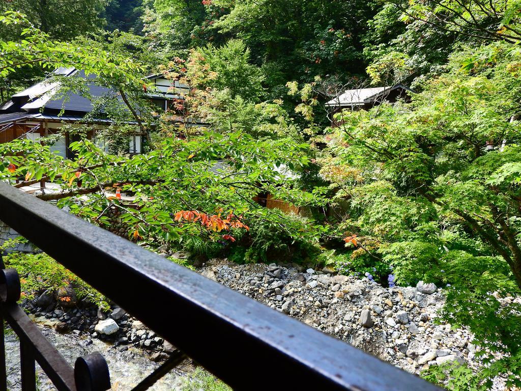 Готель Lamp No Yado Aoni Onsen Hirakawa Екстер'єр фото